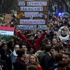 Megbüntették a diáktüntetés résztvevőit, de 2 millió forint gyűlt össze a bírságra