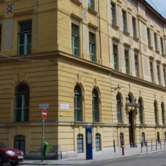 Nem érettségiztethet a Szinyei Merse Pál Gimnázium a következő tanévben