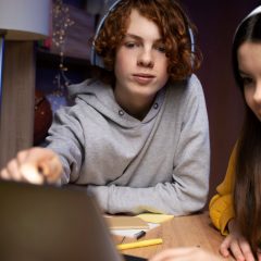 Digitális tanulás forradalma – hogyan alakítja át az online képzés a jövő oktatását?